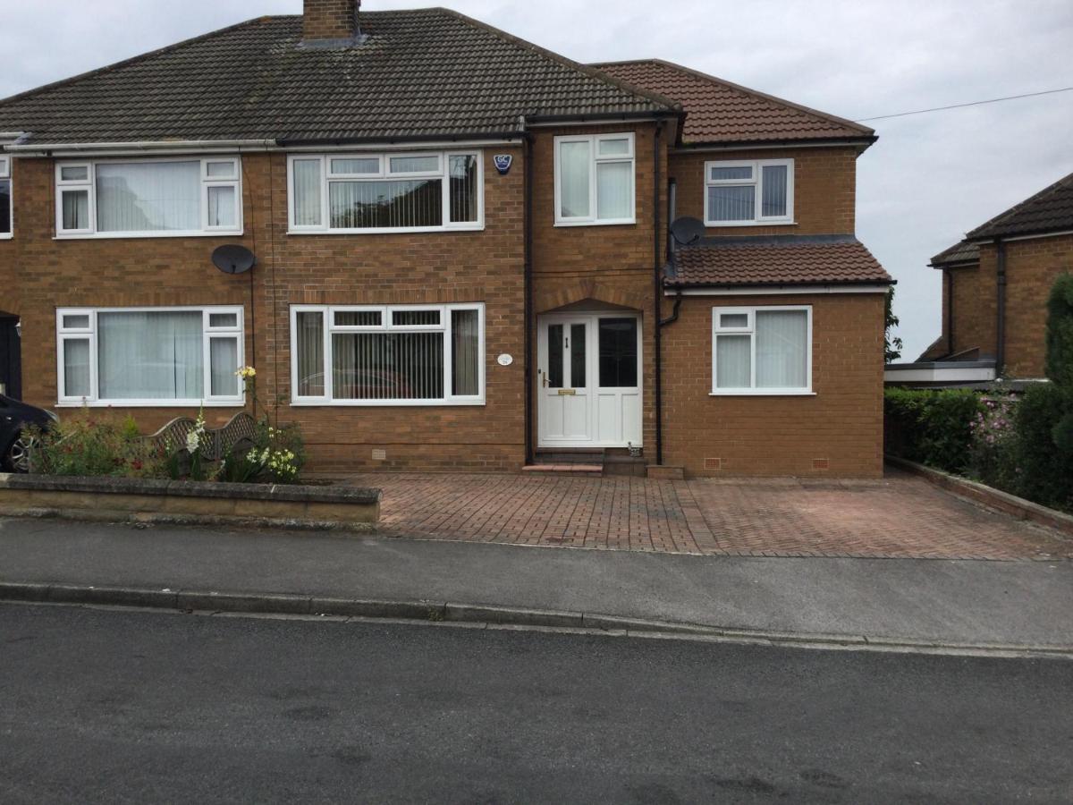 Large 4 Bedroom Home In Boston Spa Village In-Between York, Harrogate And Leeds, Sleeps 9 ภายนอก รูปภาพ